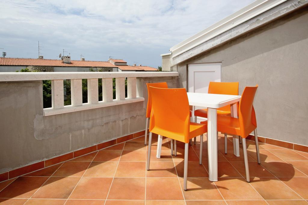 Apartmani Ruza Novalja Extérieur photo