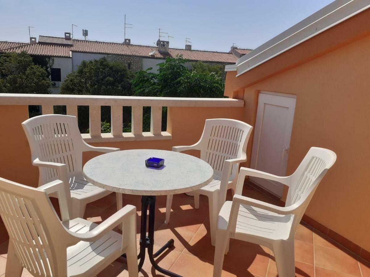 Apartmani Ruza Novalja Extérieur photo