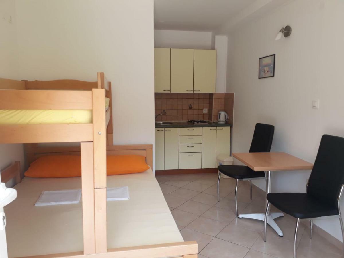 Apartmani Ruza Novalja Extérieur photo
